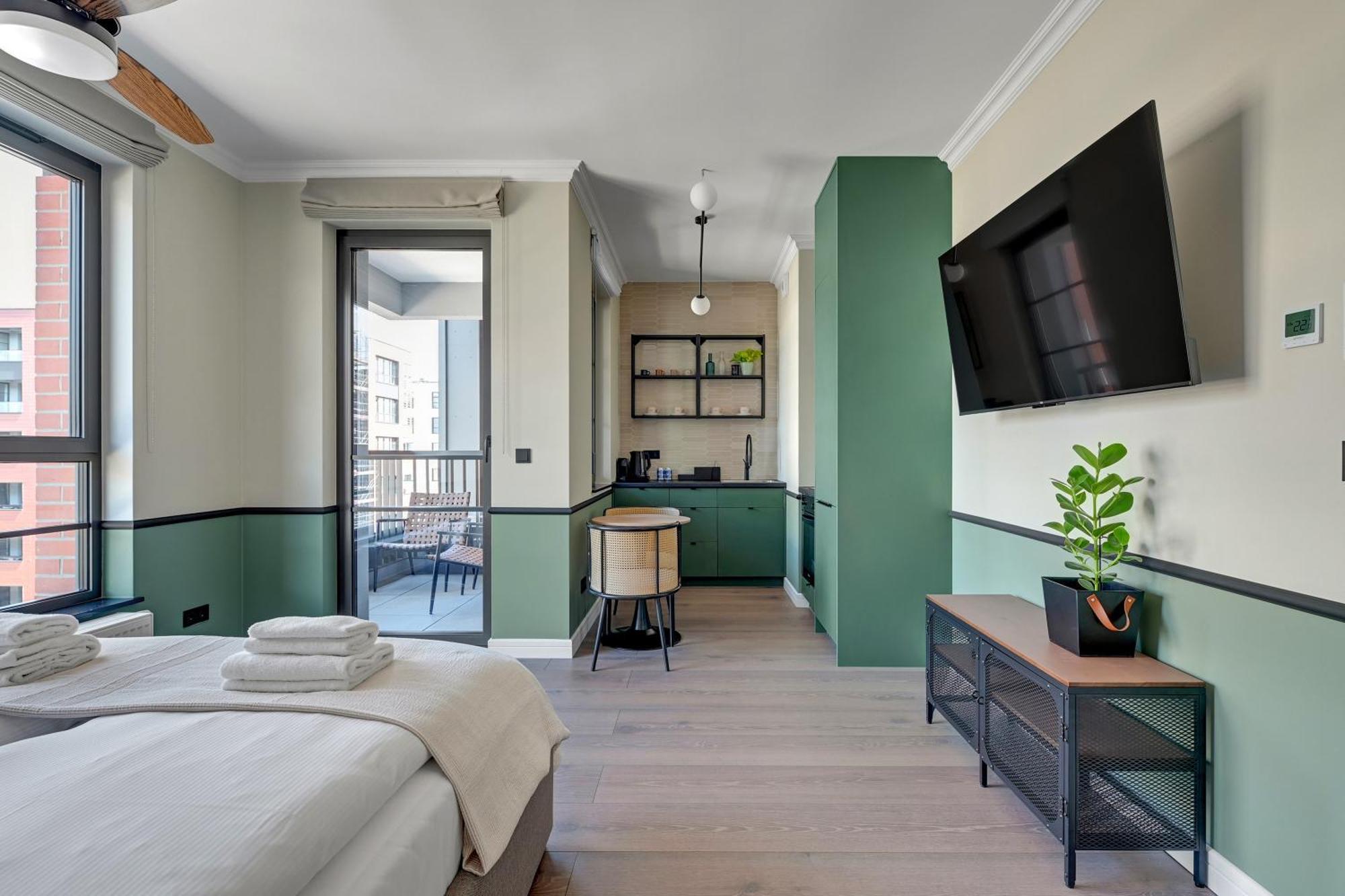 Doki Living By Blue Mandarin Parking & Foodhall Gdańsk Rom bilde