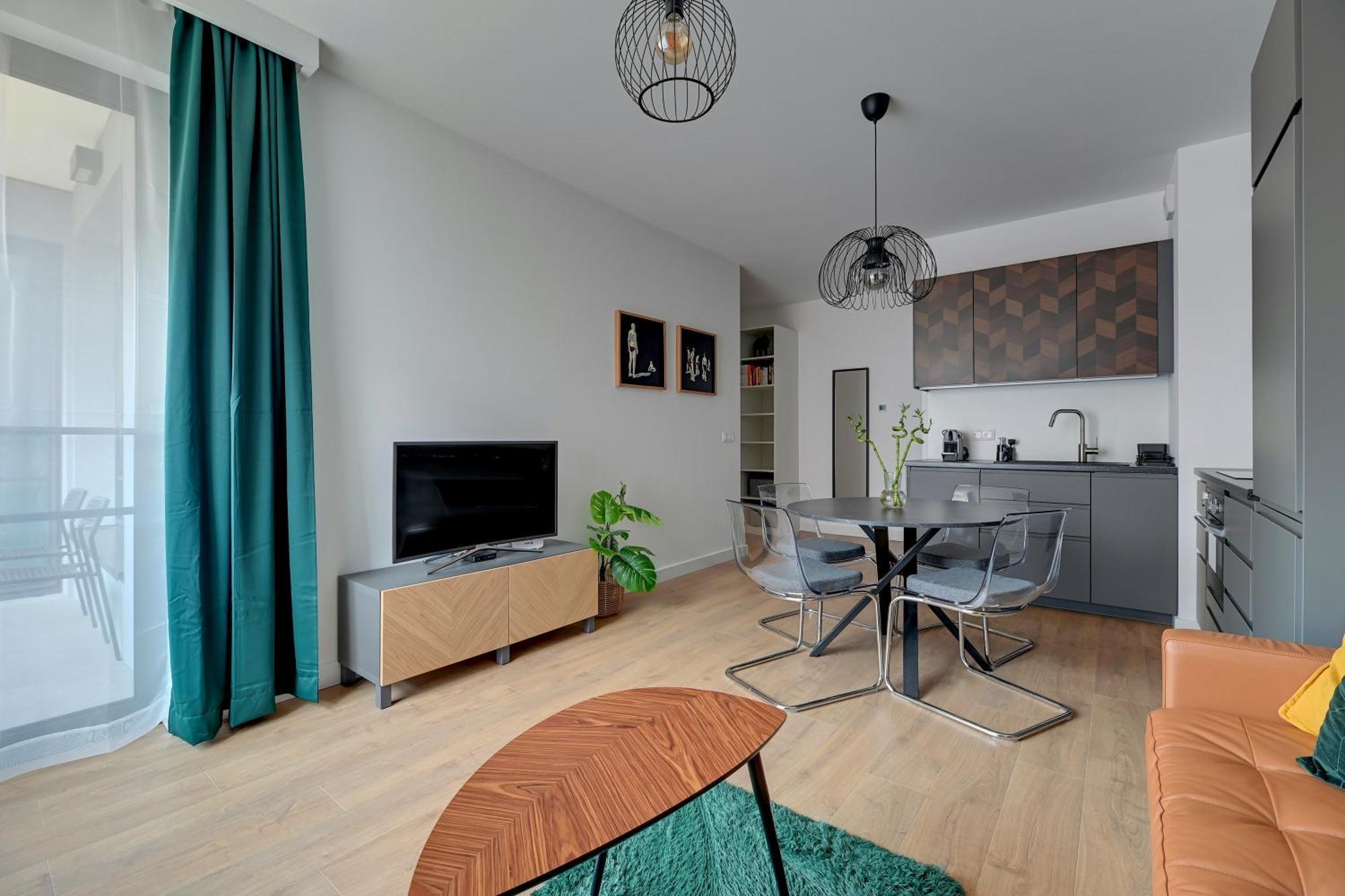 Doki Living By Blue Mandarin Parking & Foodhall Gdańsk Rom bilde