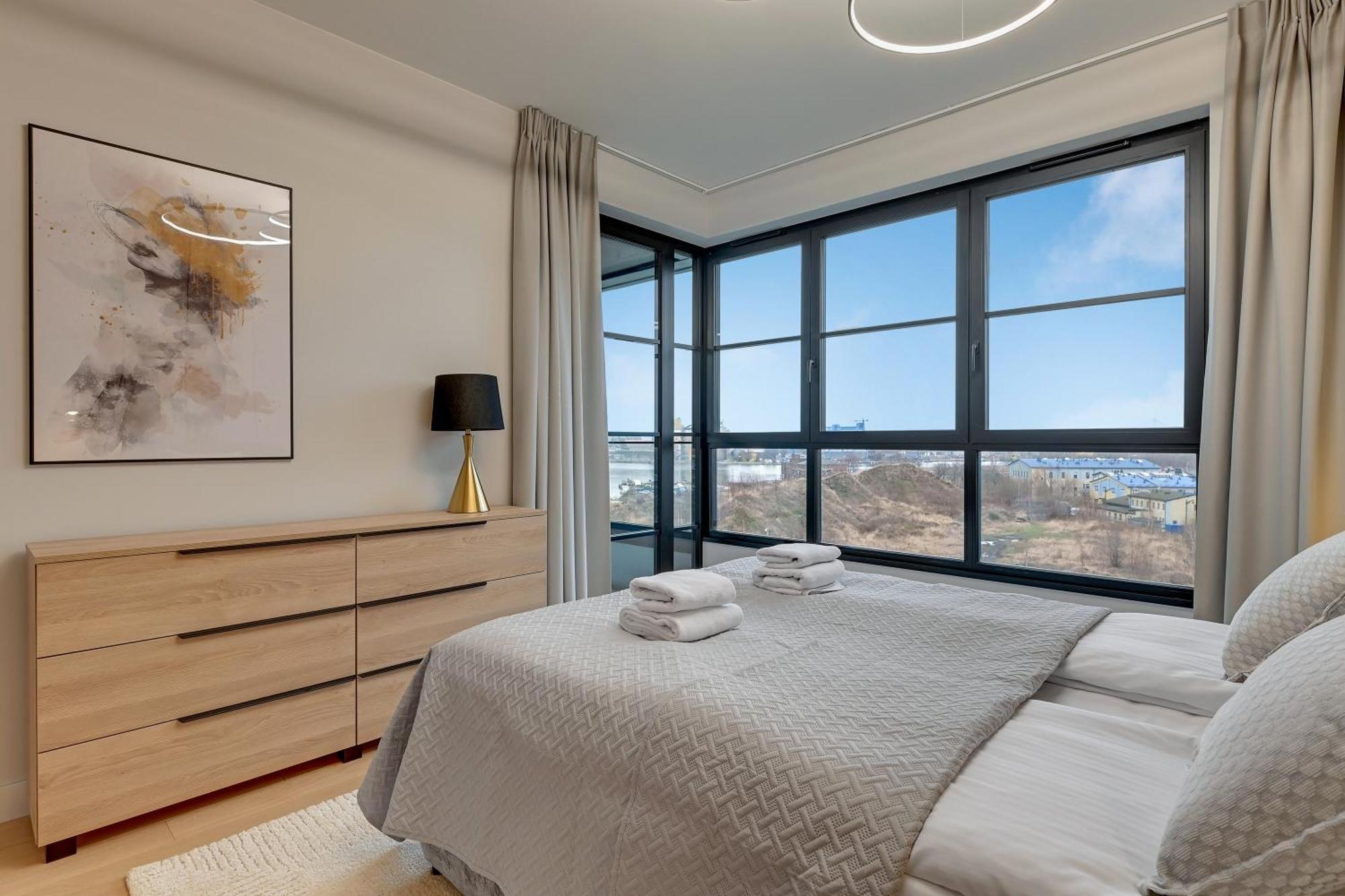 Doki Living By Blue Mandarin Parking & Foodhall Gdańsk Rom bilde
