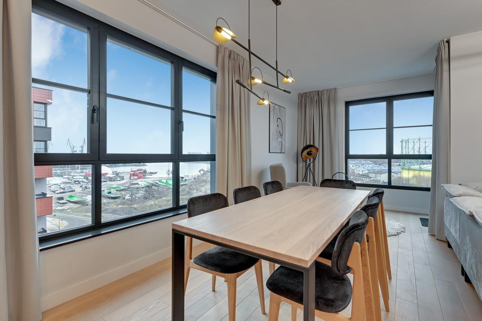 Doki Living By Blue Mandarin Parking & Foodhall Gdańsk Rom bilde