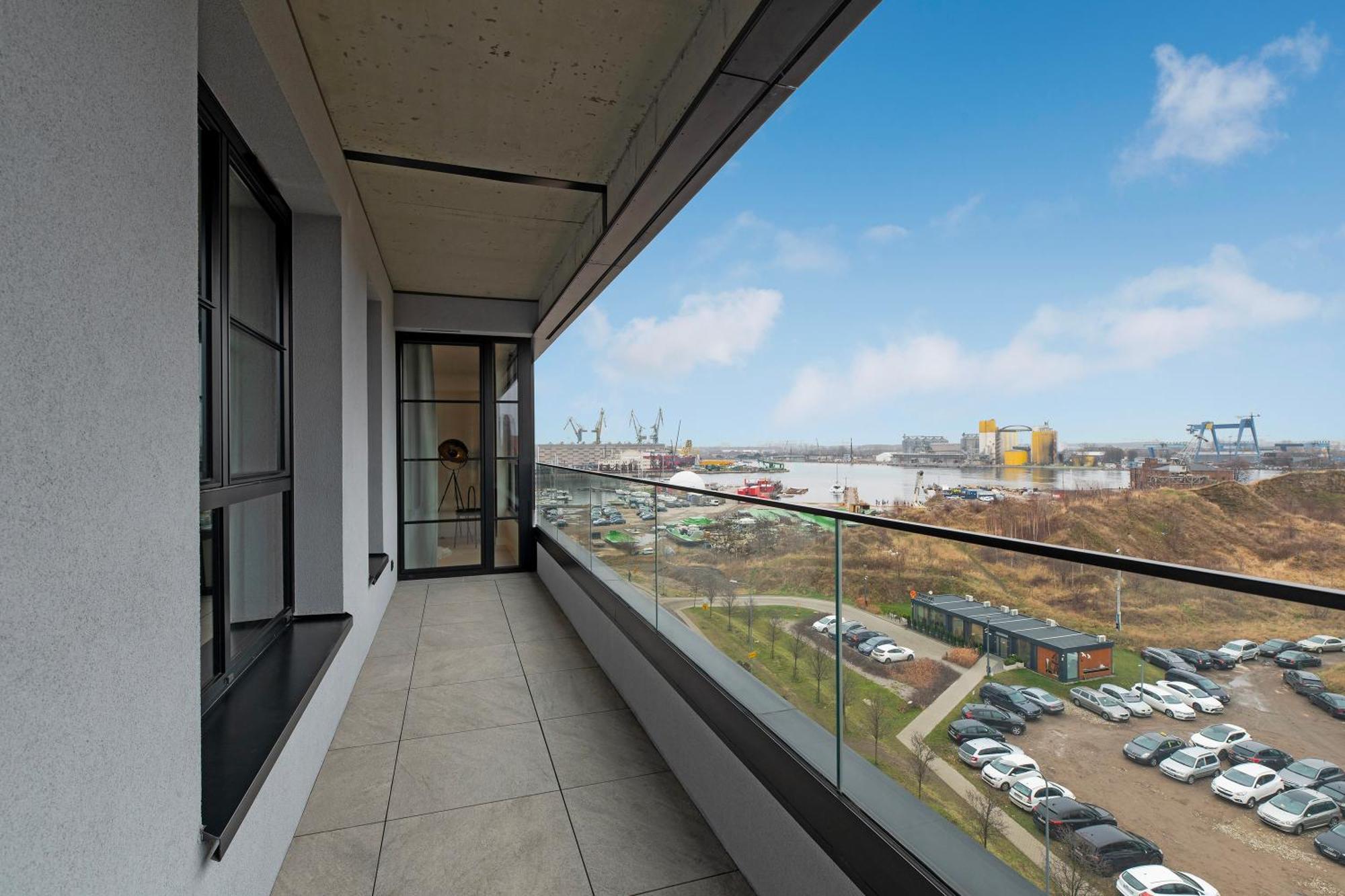Doki Living By Blue Mandarin Parking & Foodhall Gdańsk Rom bilde