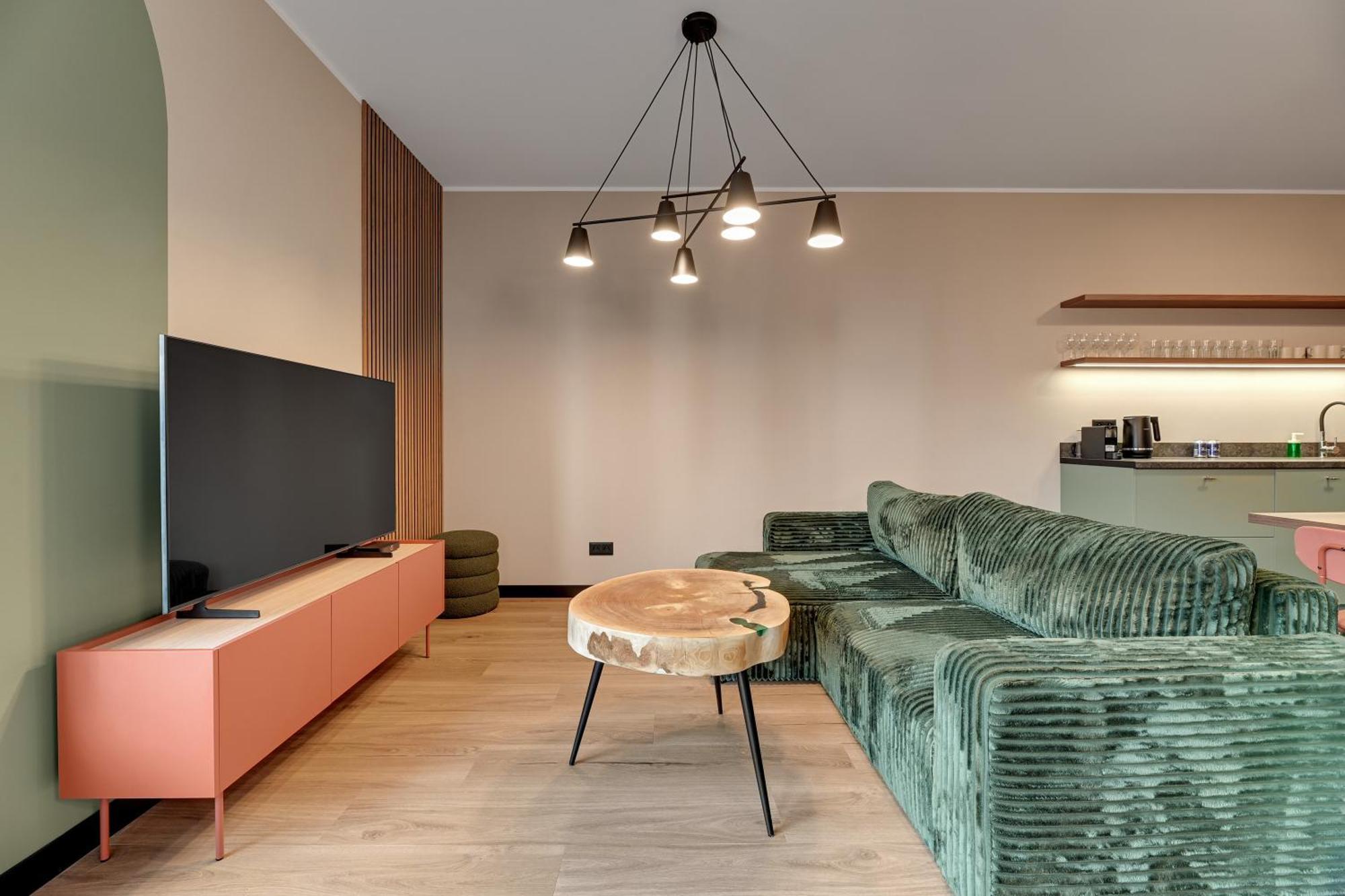 Doki Living By Blue Mandarin Parking & Foodhall Gdańsk Rom bilde
