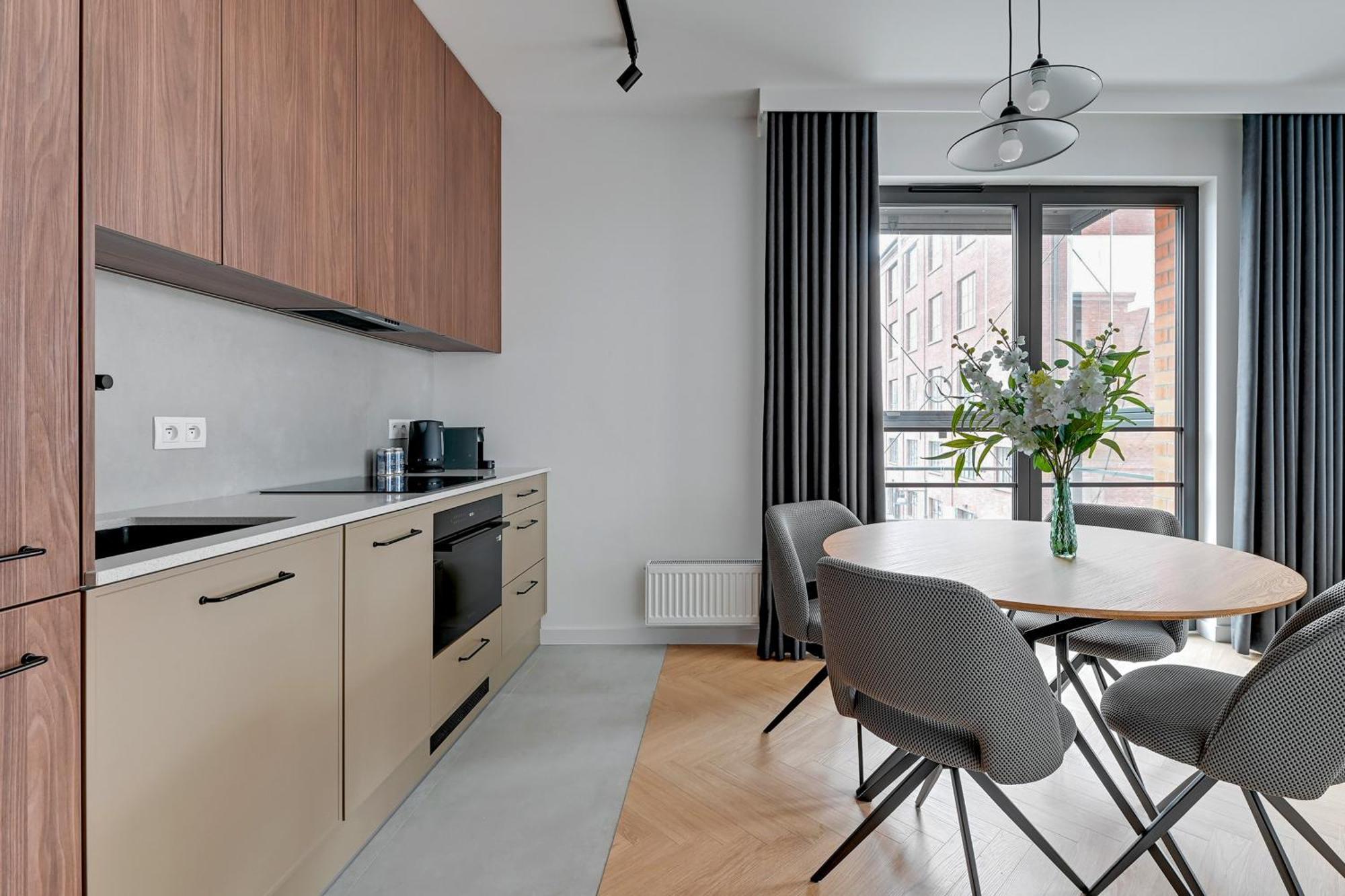 Doki Living By Blue Mandarin Parking & Foodhall Gdańsk Rom bilde